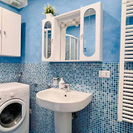 Garibaldi - Centralissimo Con Wifi E A Due Passi Dal Mare Apartament